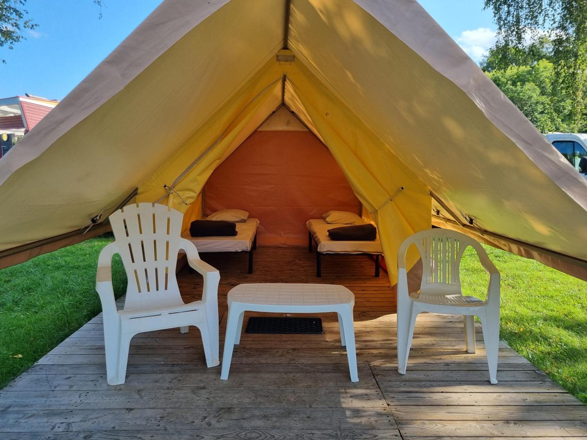 Camping Onlycamp Des Halles 德西兹 外观 照片